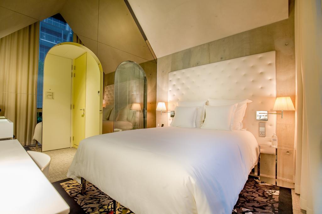 Alcove Cozy Queen