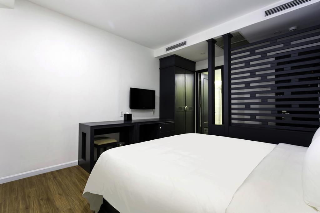 Superior Double Room (No Window)