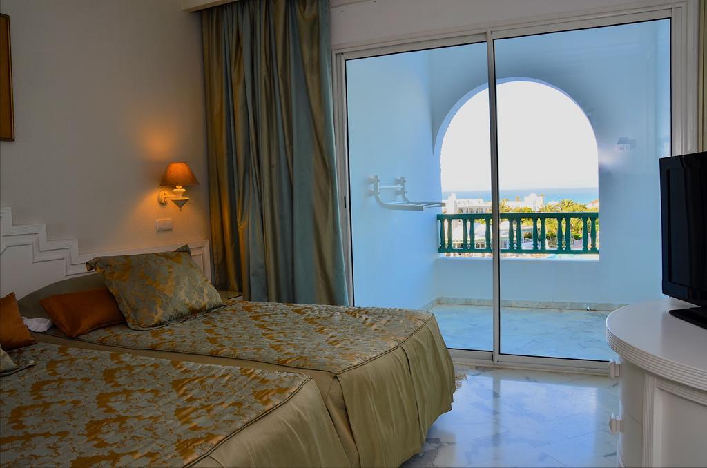 Triple Room with Sea View