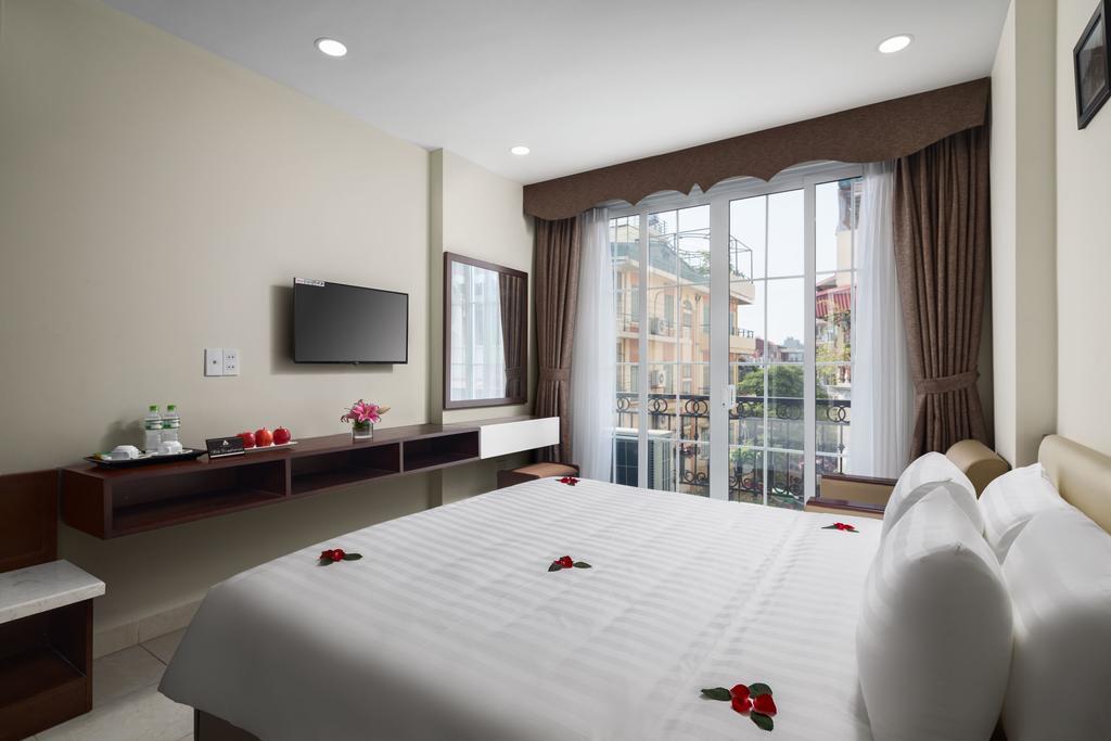 Junior Suite with Balcony
