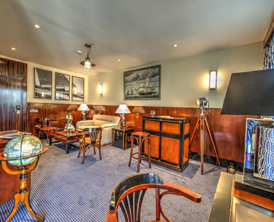 Collection Suite