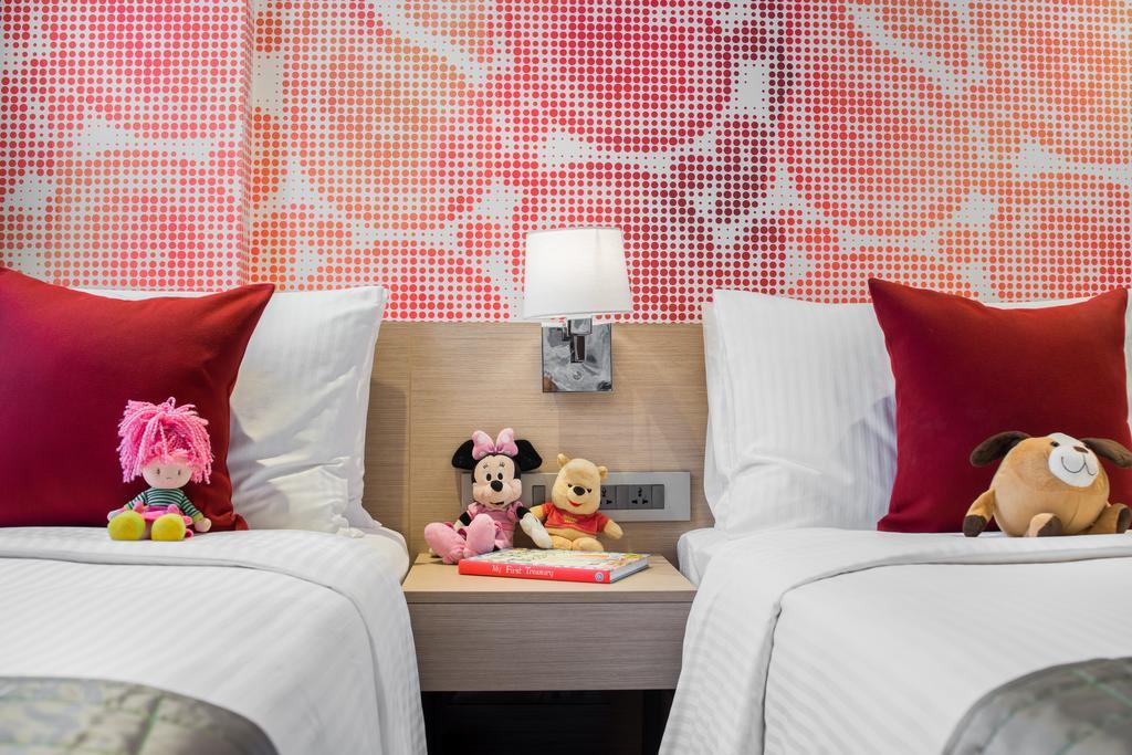 Two-Bedroom Premier - 20% off on food and soft beverages at restaurant