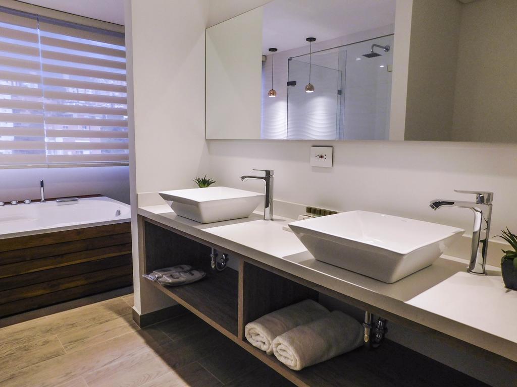 Suite with Spa Bath
