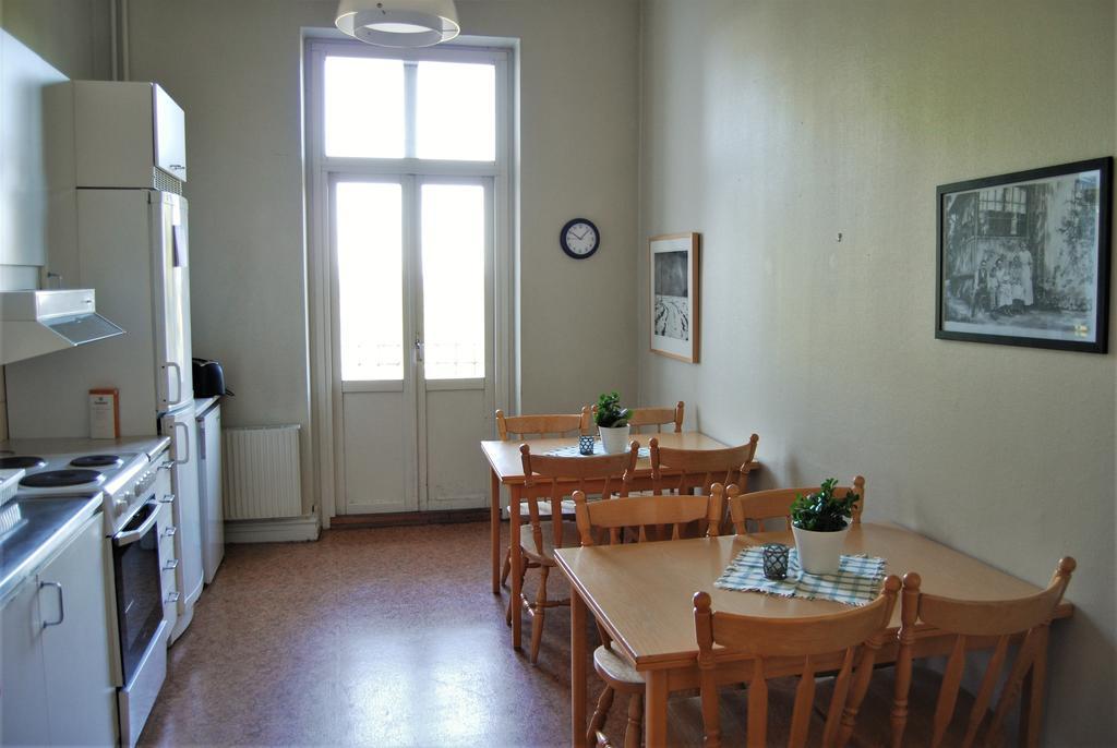 Twin Room with Shared Bathroom
