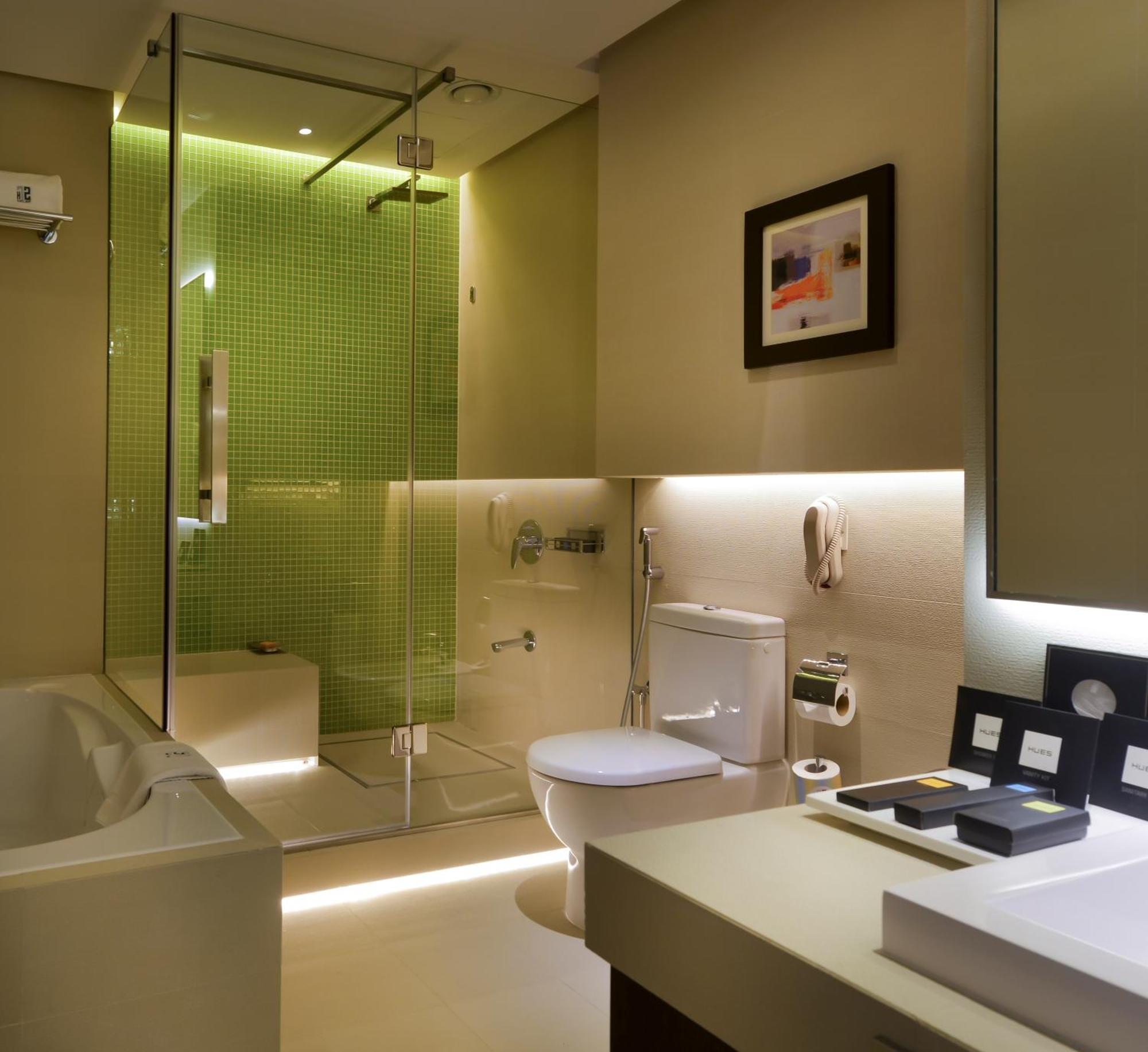 Family Suite - Partial Lagoon View
