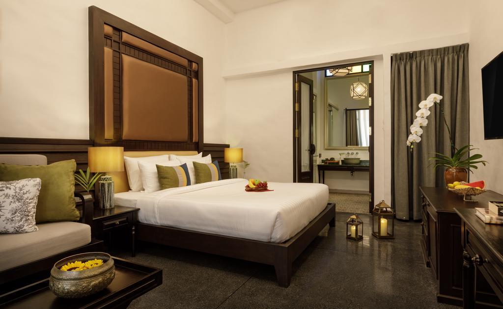 Deluxe Double or Twin Room with Pool Access