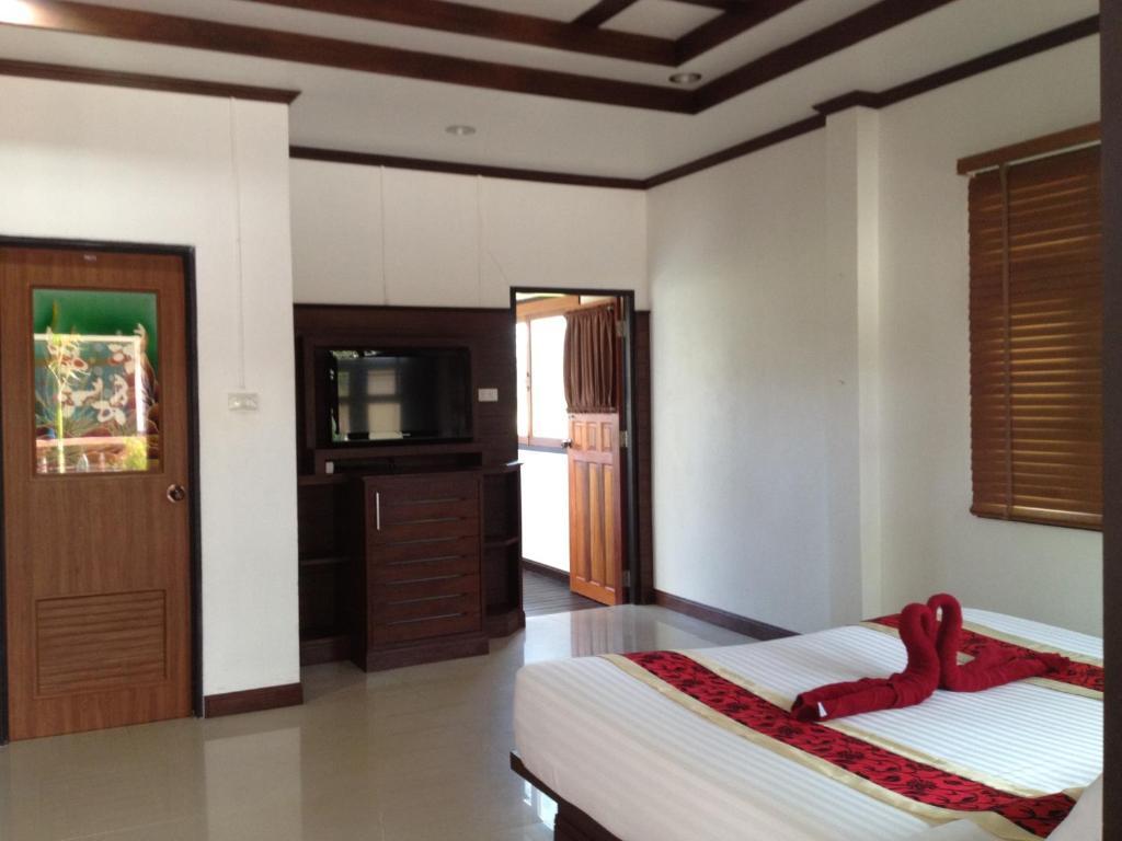 Deluxe Triple Room