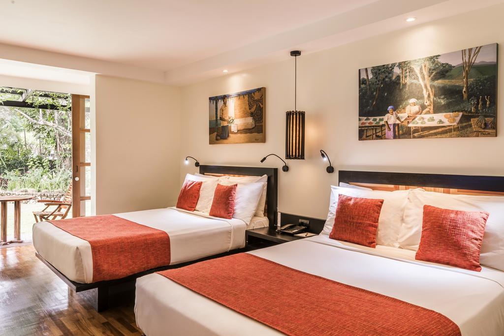Double Room with Warwick Club Access