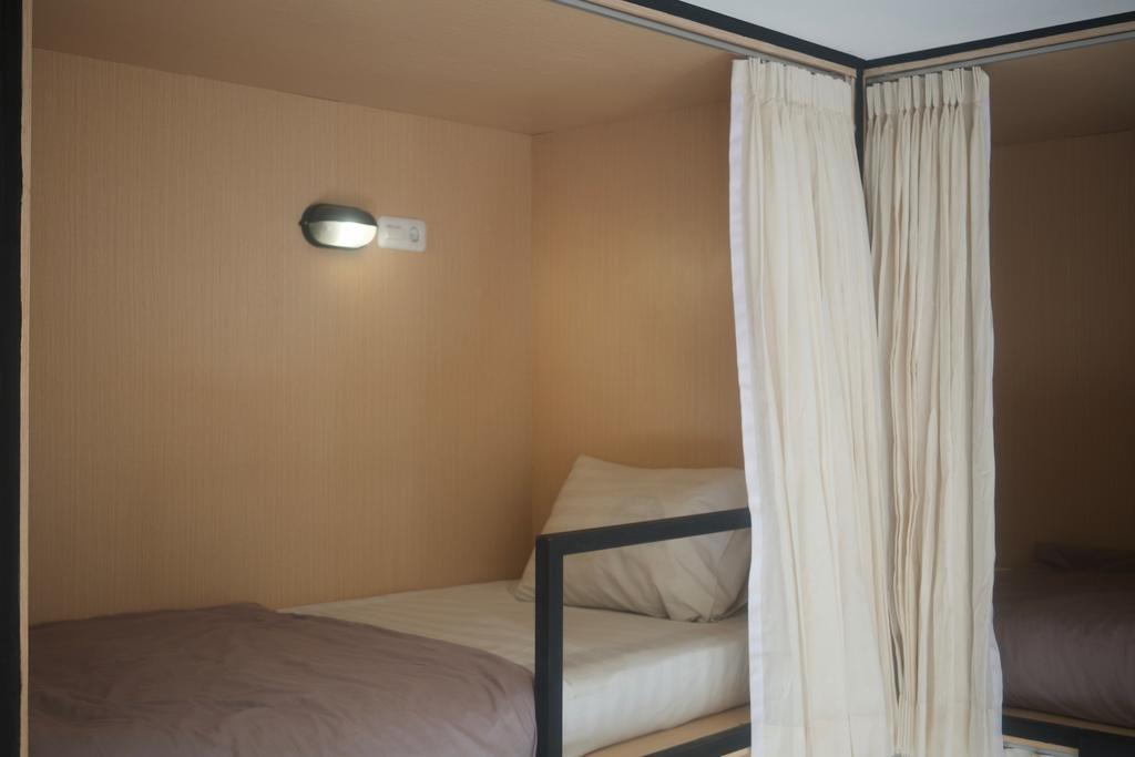 Bed in 4-Bed Mixed Dormitory Room