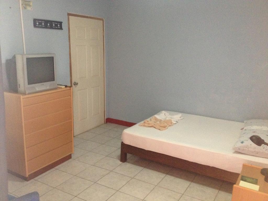 Budget Single Room