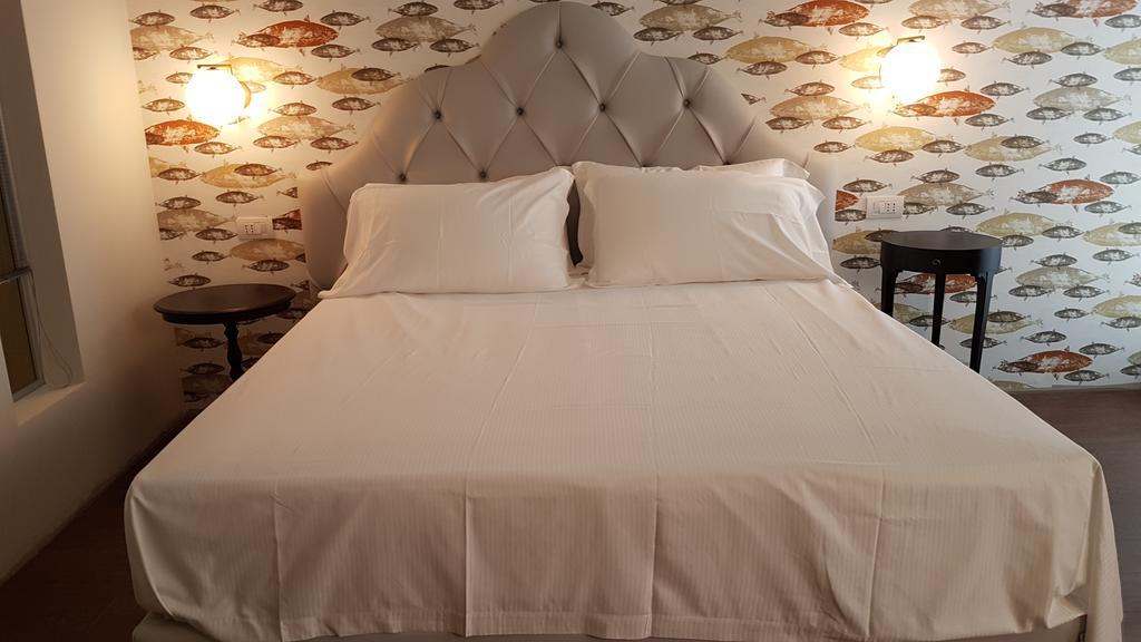 Deluxe Double or Twin Room with City View