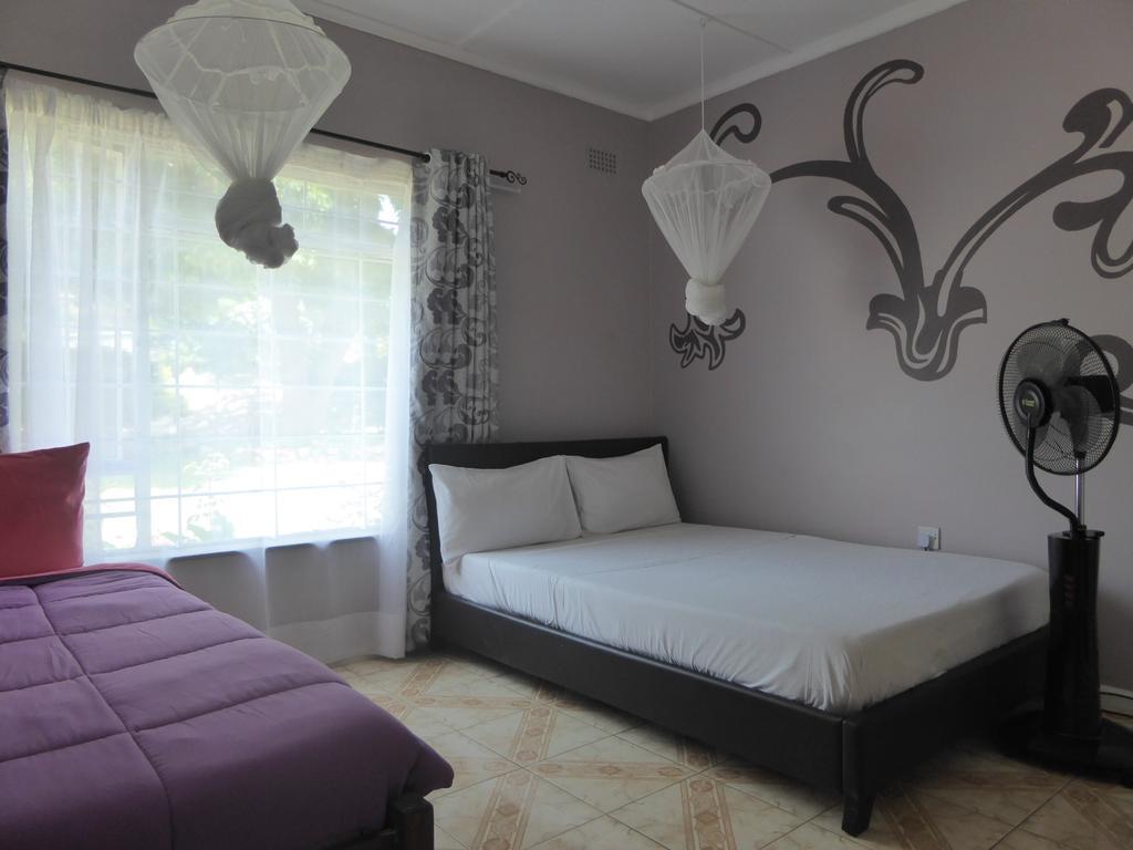 Twin Room with Private Bathroom