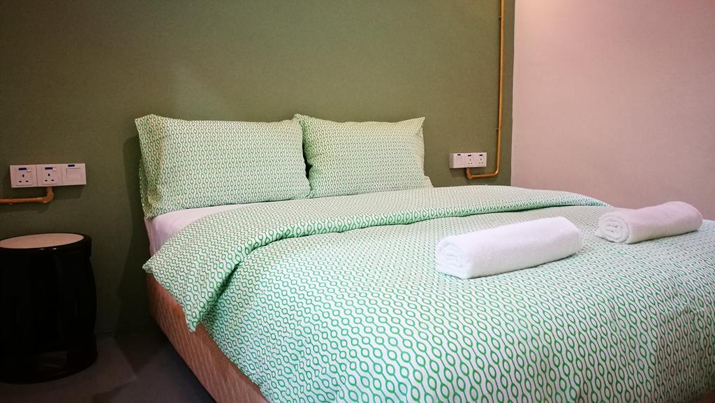 Standard Queen Room