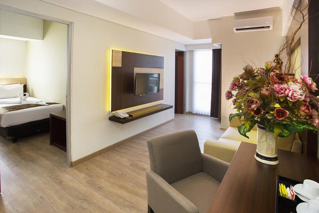 Large Twin Room