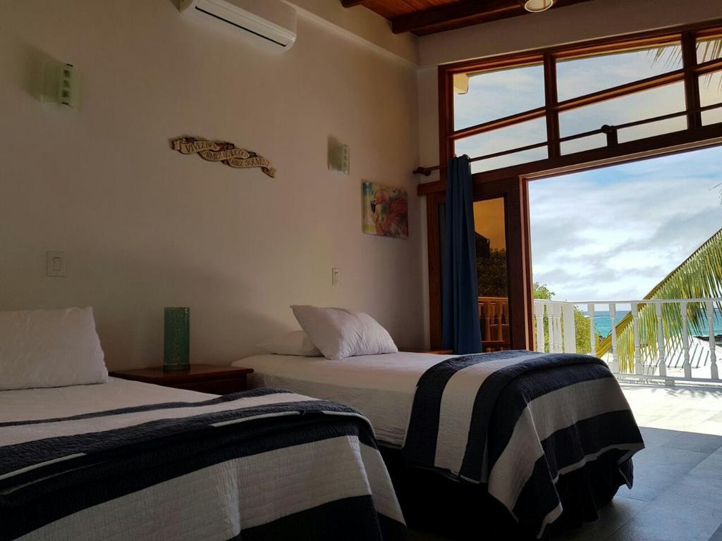Deluxe Double Room with Balcony and Sea View