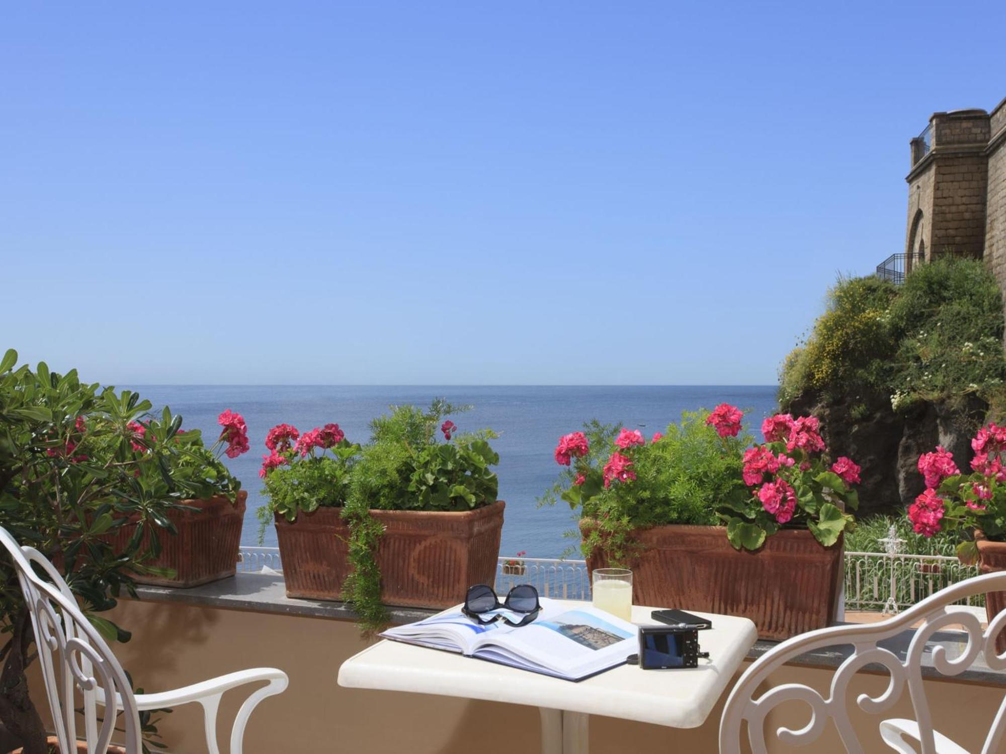 Deluxe Double Room with Sea View