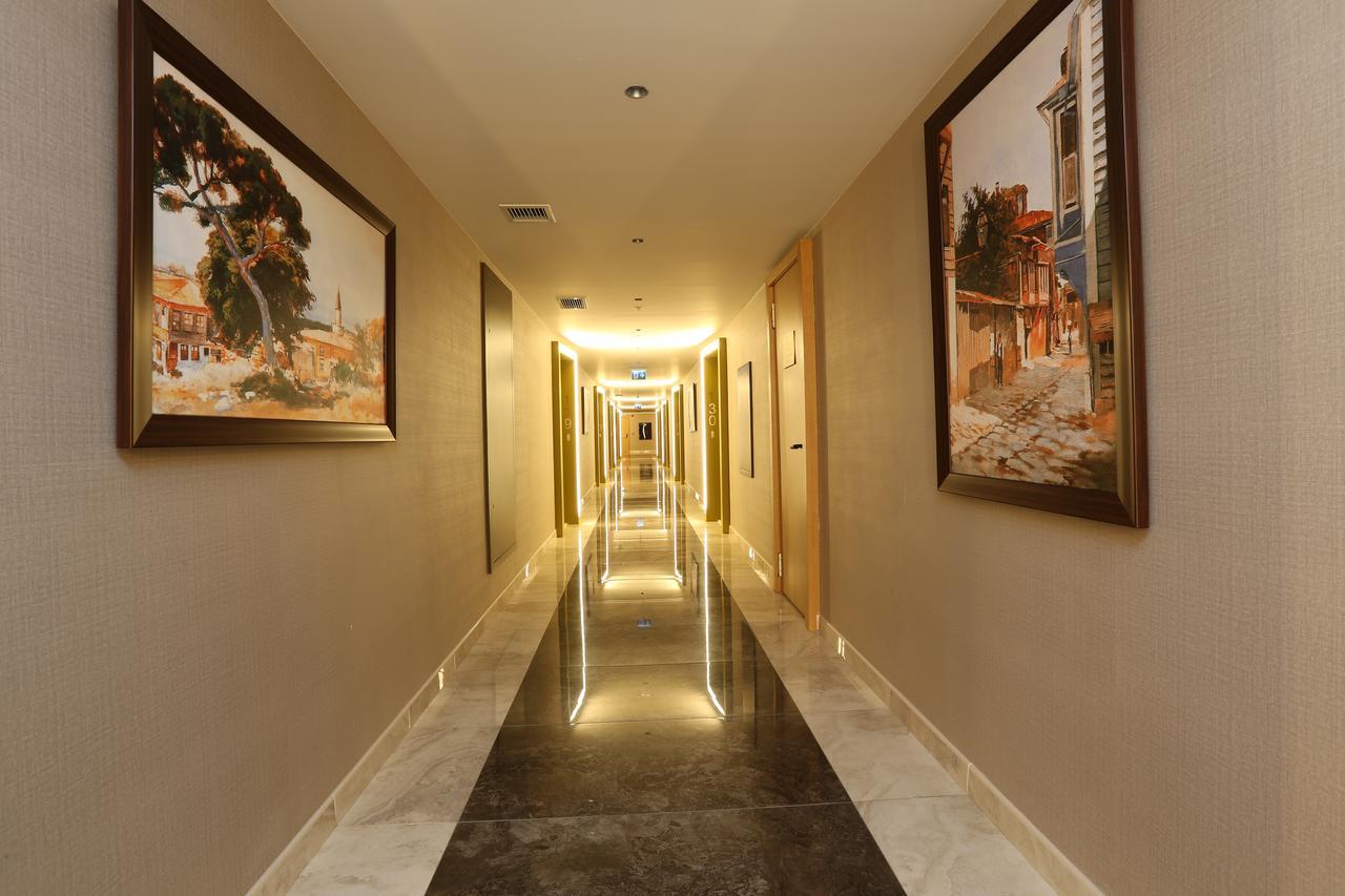 Deluxe Two-Bedroom Apartment
