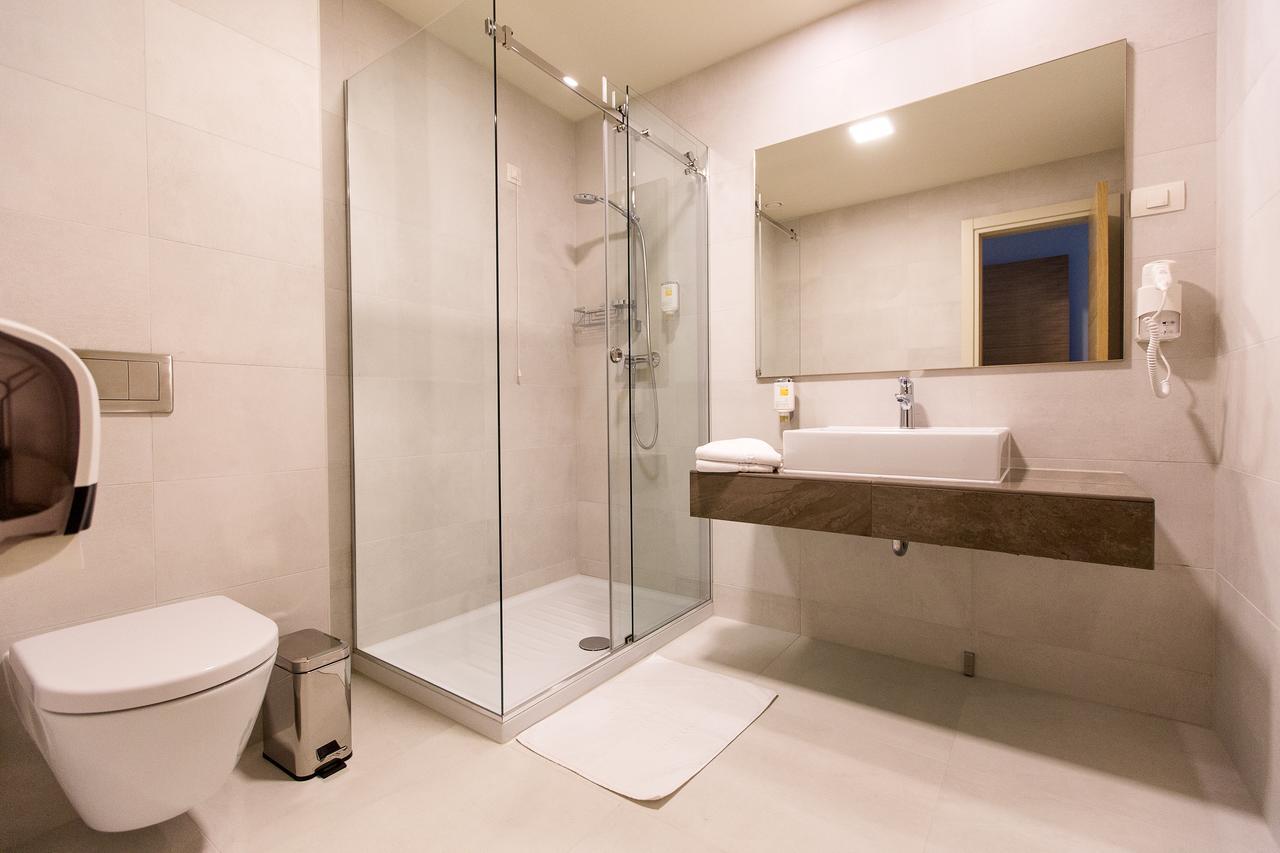 Superior Deluxe Double or Twin Room