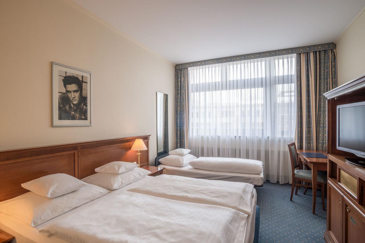Standard Triple Room with Extra Bed