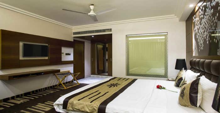 Superior Twin Room with complimentary Hi Tea from 04pm till 06pm
