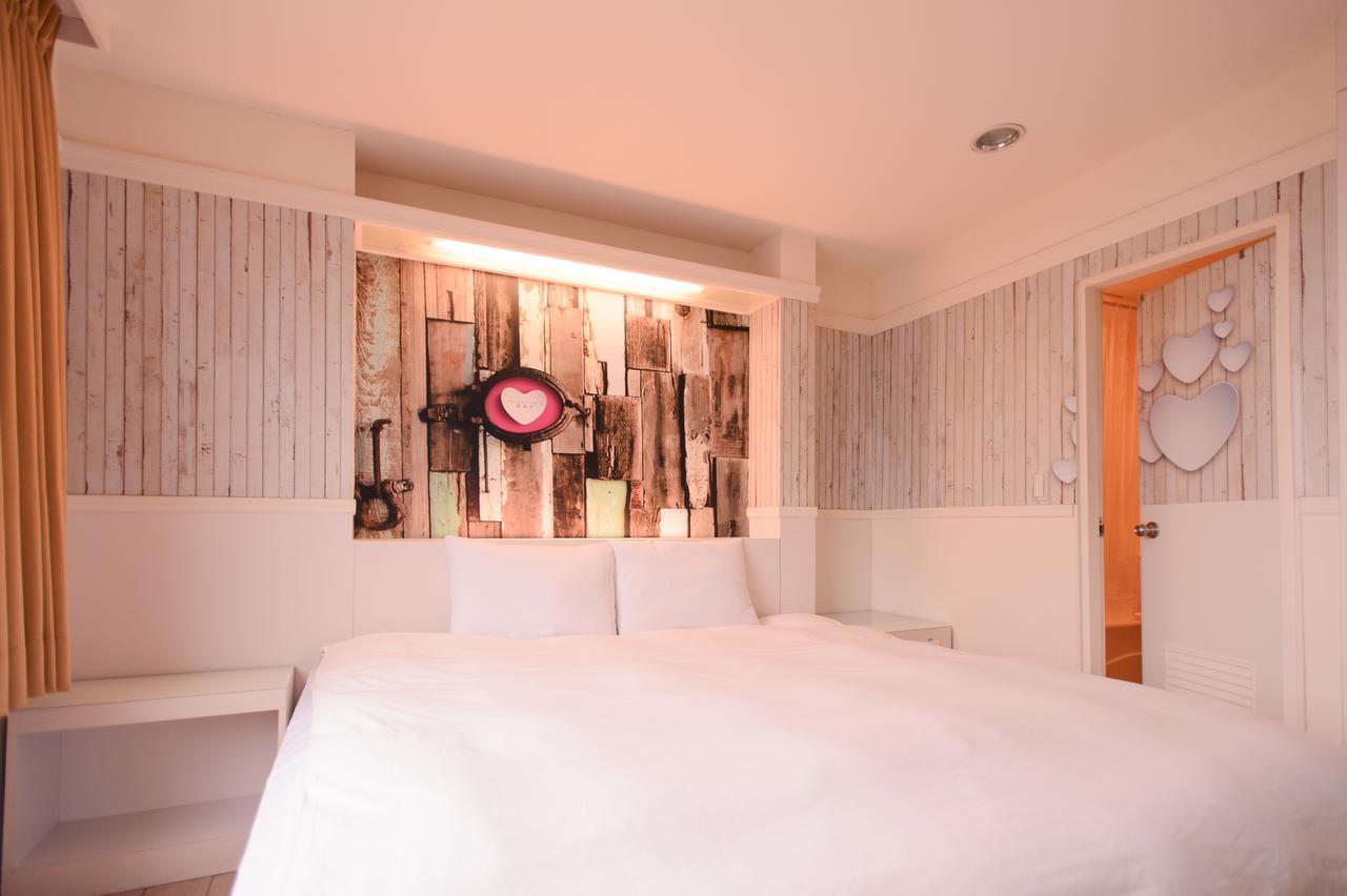 Double or Twin Room with City View