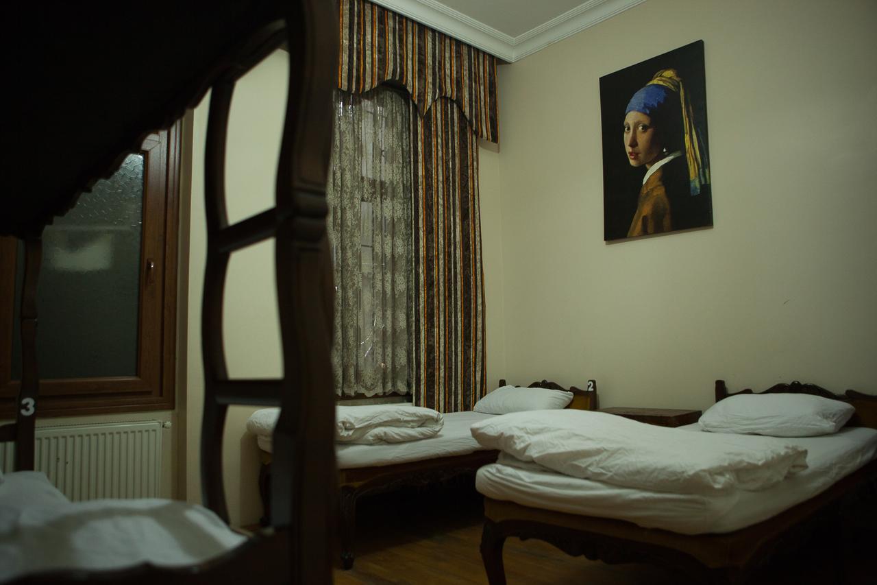 Bed in 4-Bed Mixed Dormitory Room
