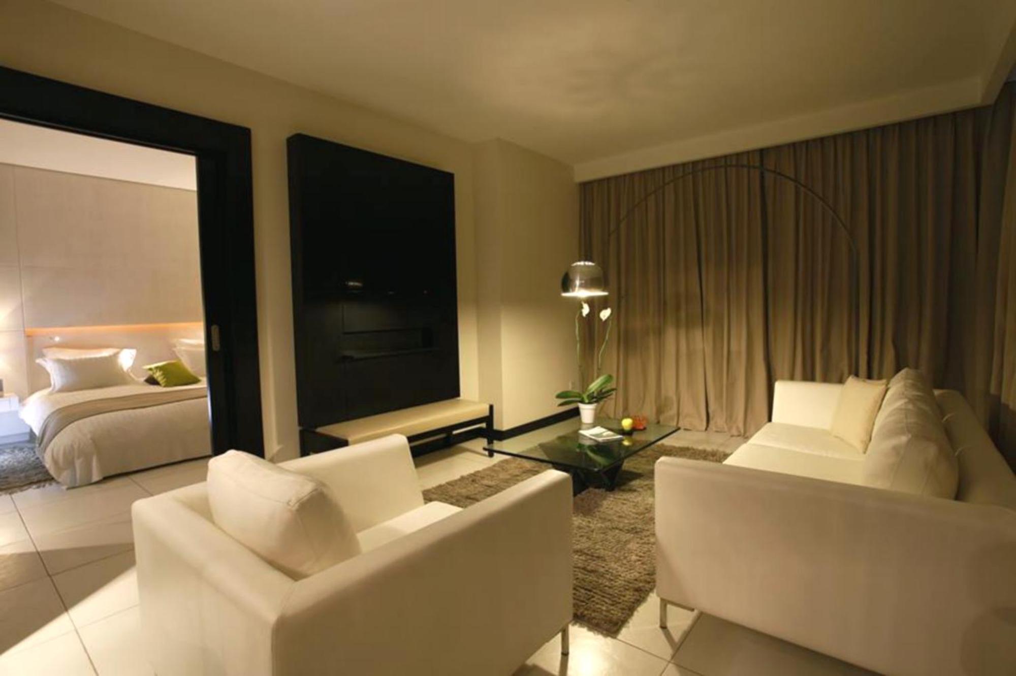 Suite (2 Adults)
