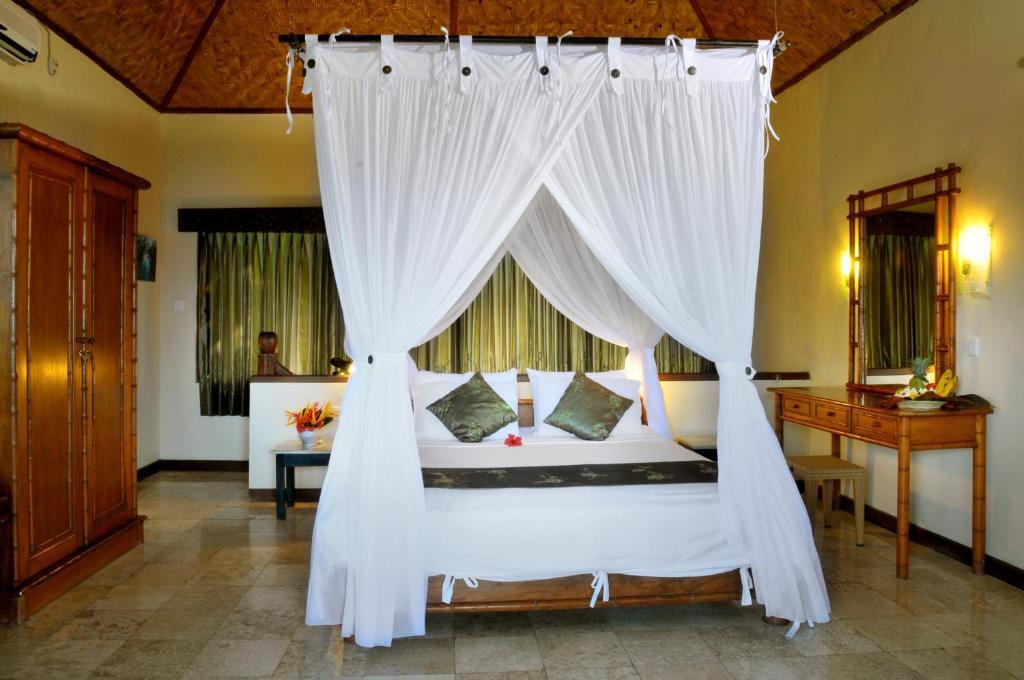 Bungalow (4 Adults)