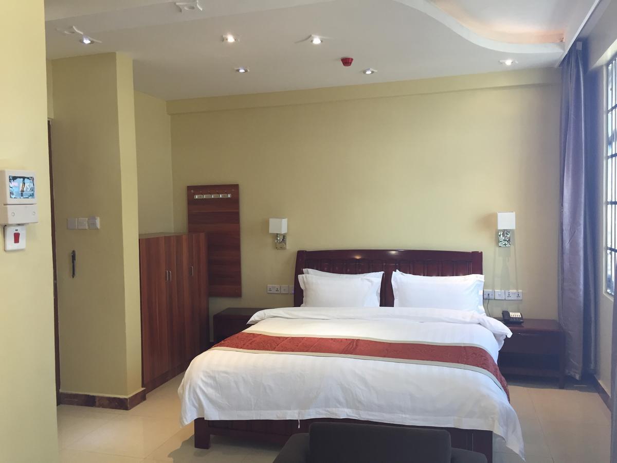 Queen Room with Balcony