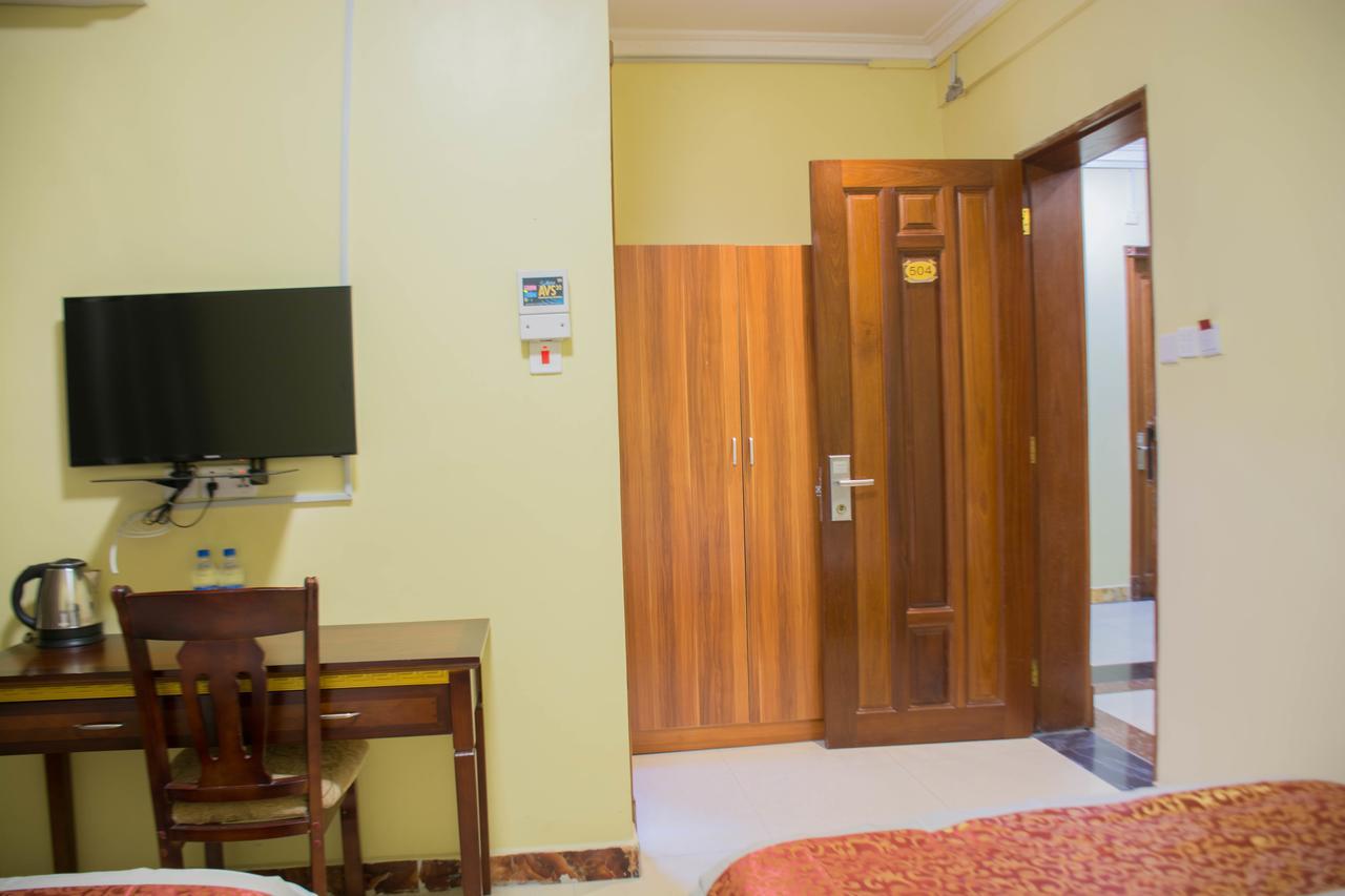 Standard Twin Room