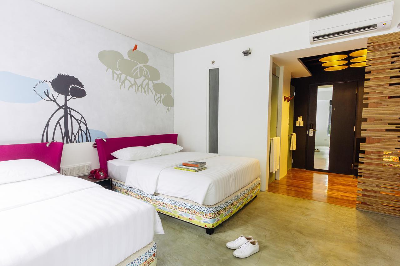 Premier Twin Room (2 Queen Beds)