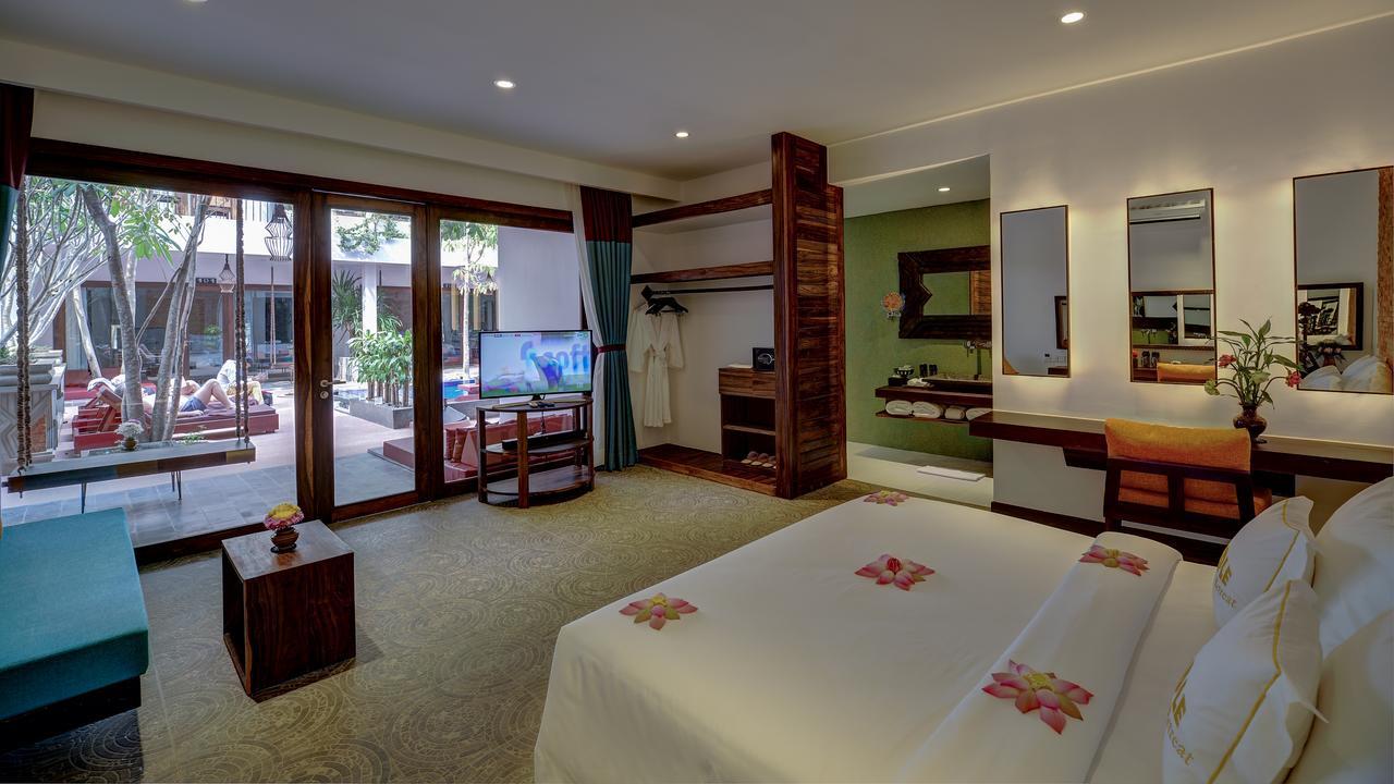 Premier Suite Pool Access - Free USD15 Credit Spa