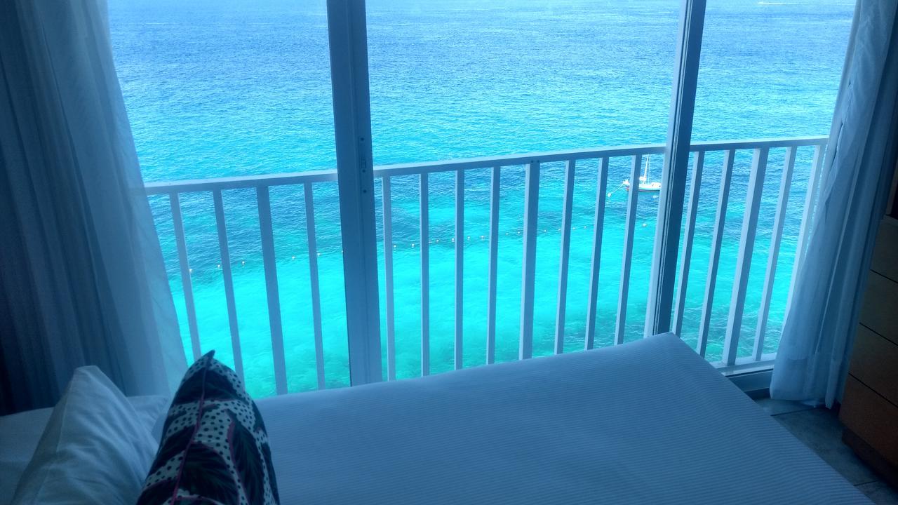 One-Bedroom Suite Oceanfront King