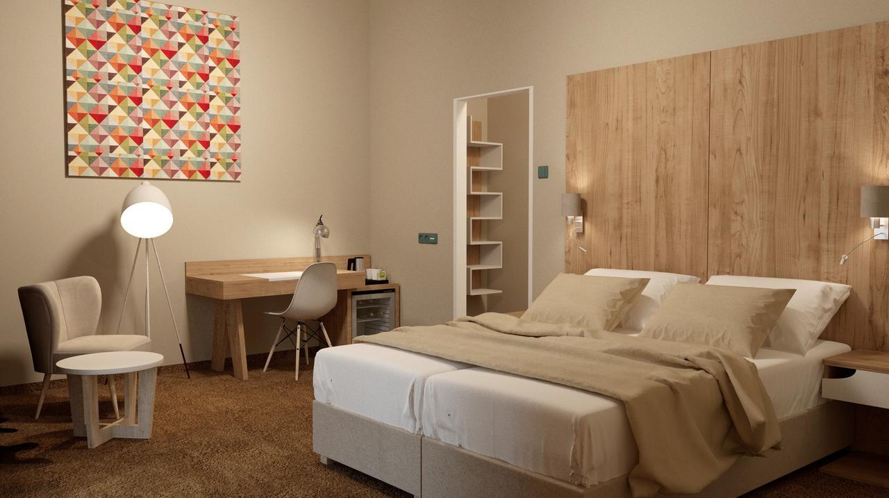 Deluxe Double Room with Bath Or Shower