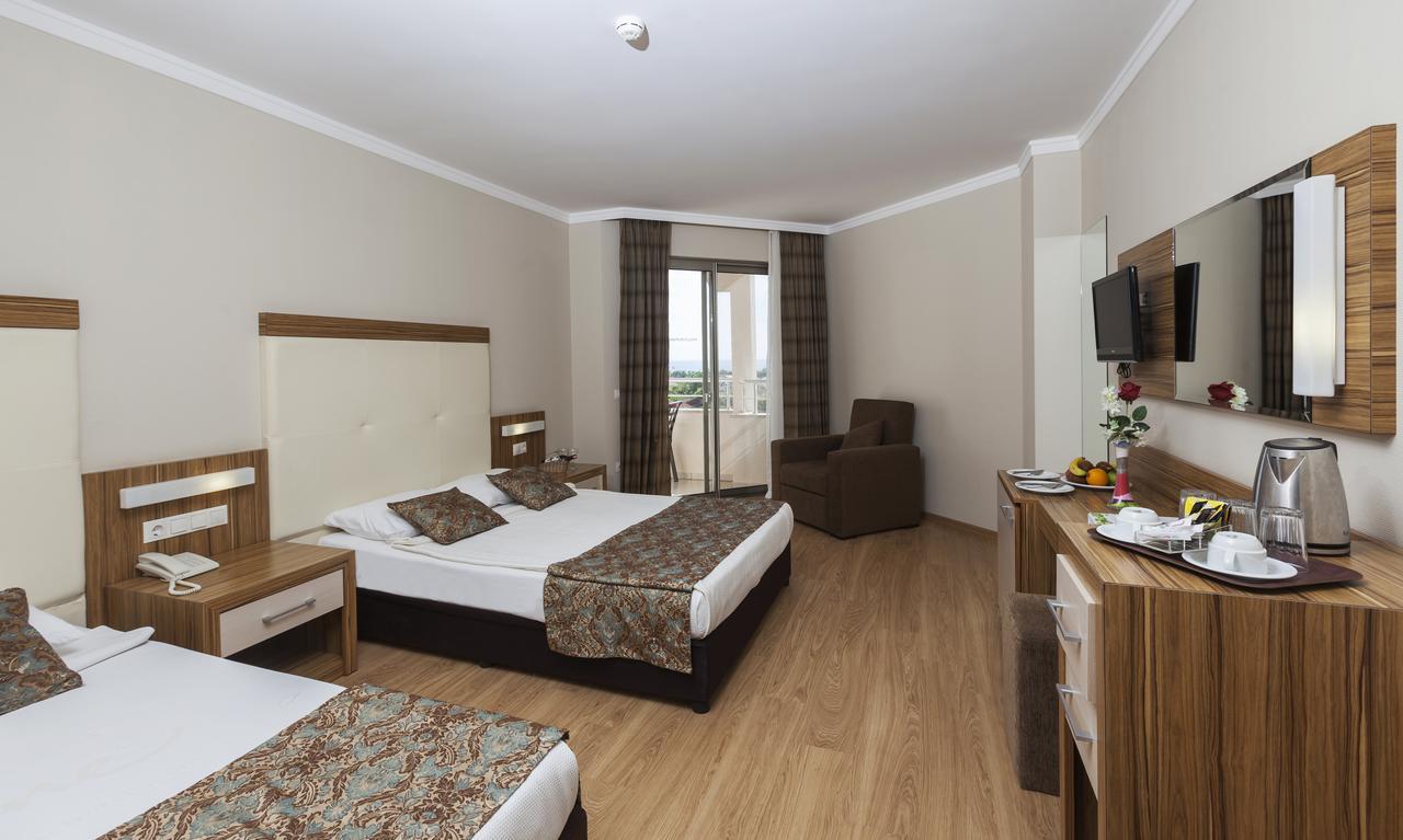 Economy Triple Room