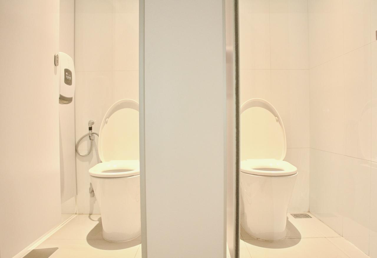 Budget Single Room with Shared Bathroom