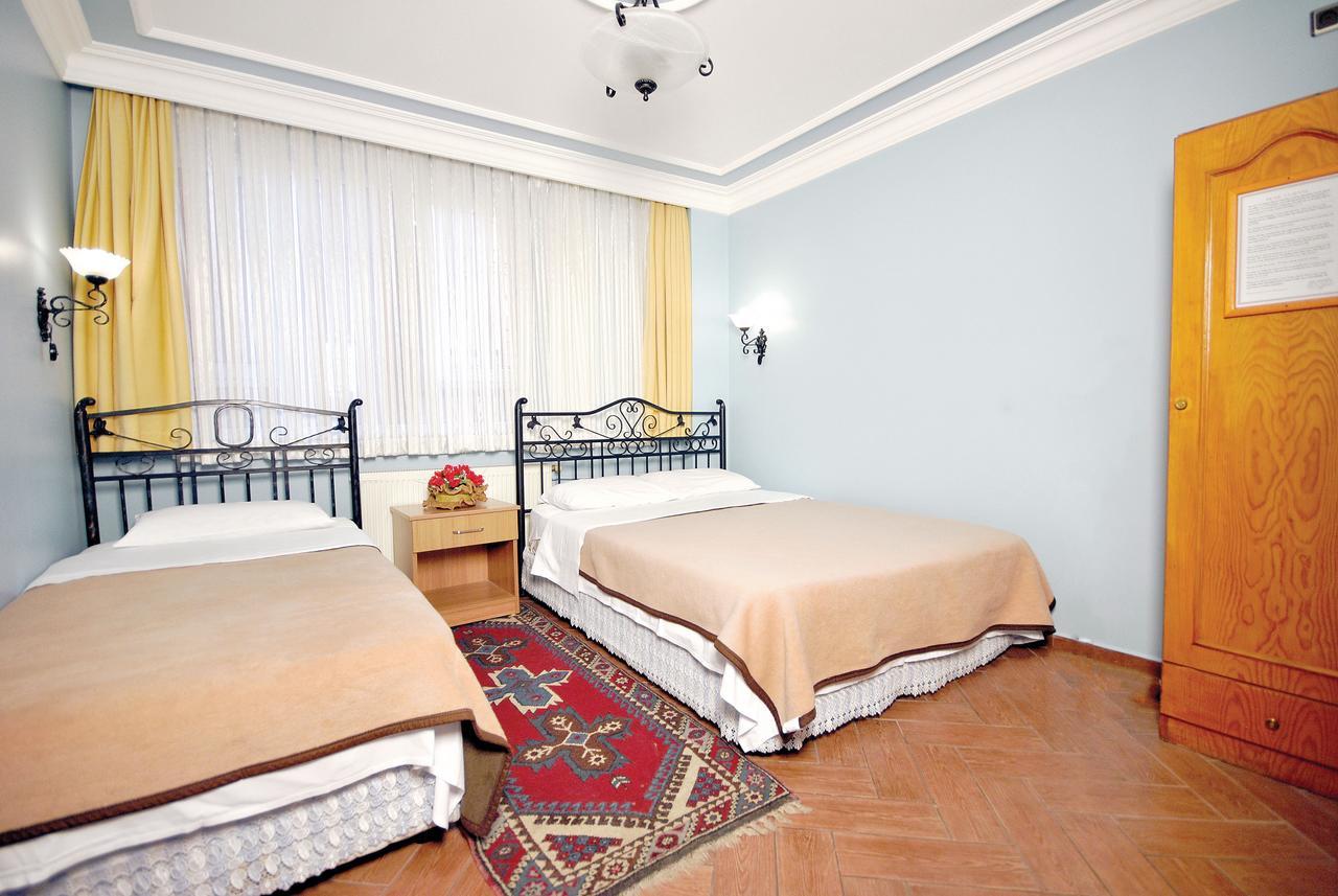 Economy Triple Room