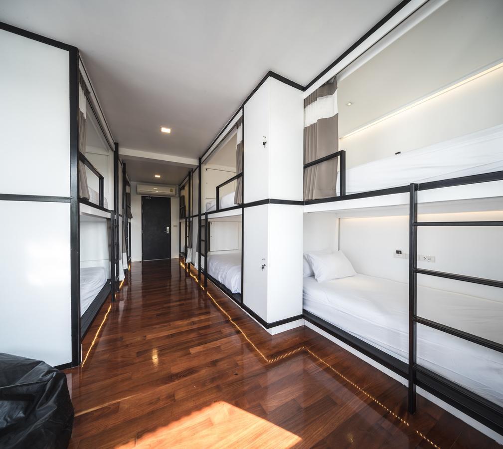 Bunk Bed in Mixed Dormitory Room
