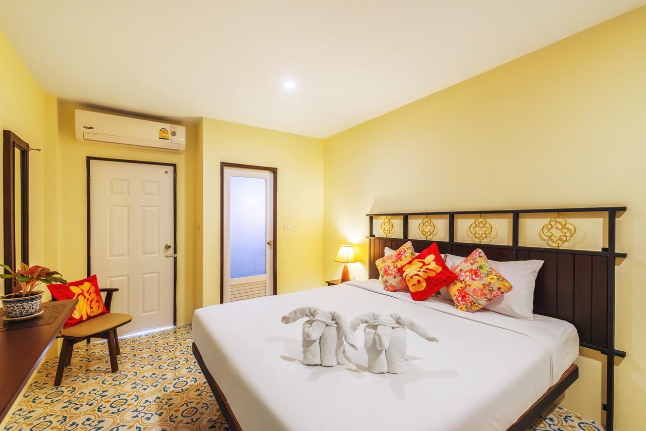 Queen Room with Balcony (No Window)