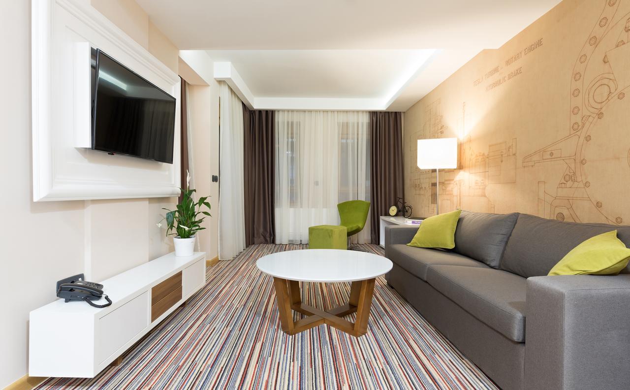 Junior Suite with Balcony