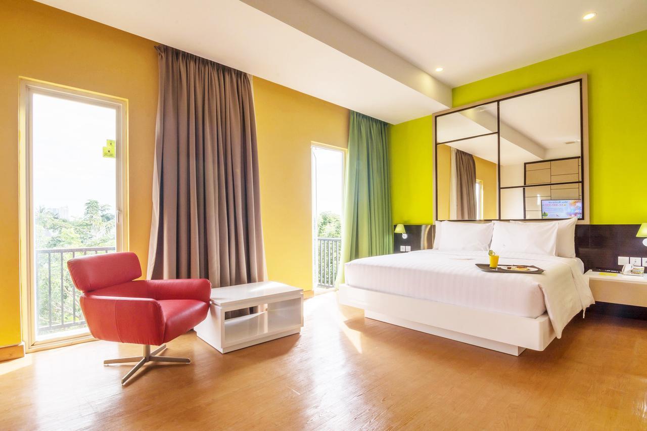 Max Love Apartment