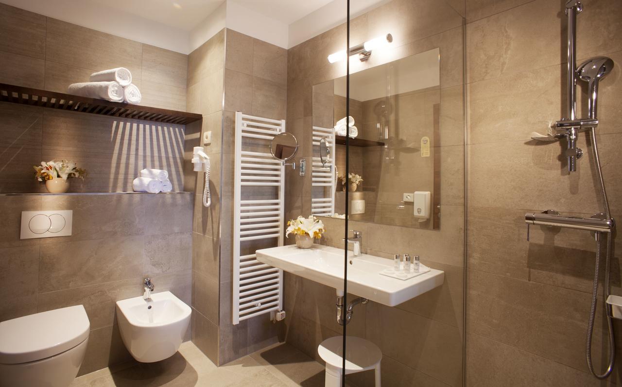 Superior Double or Twin Room with Balcony and Sea View