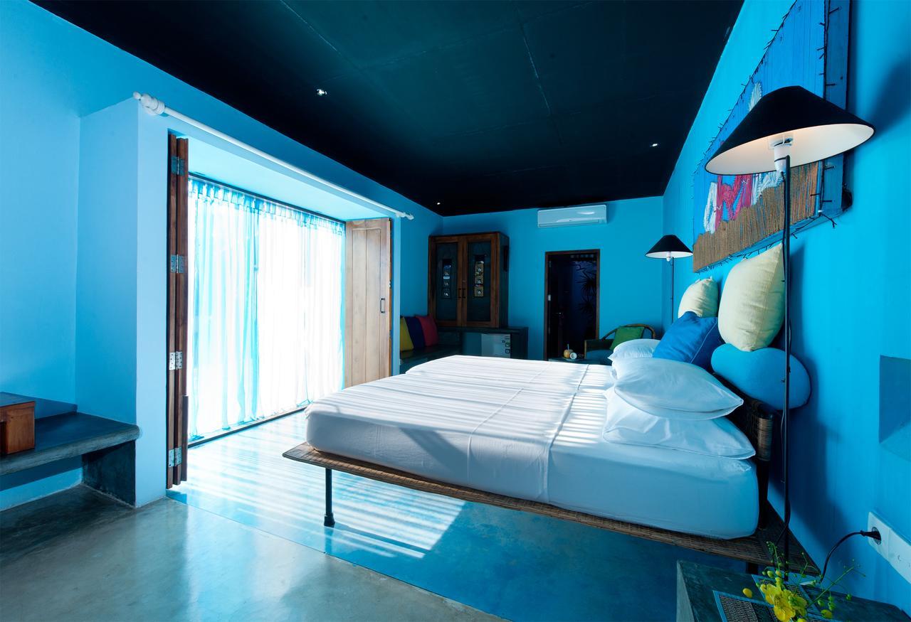 Deluxe Double or Twin Room with Pool View