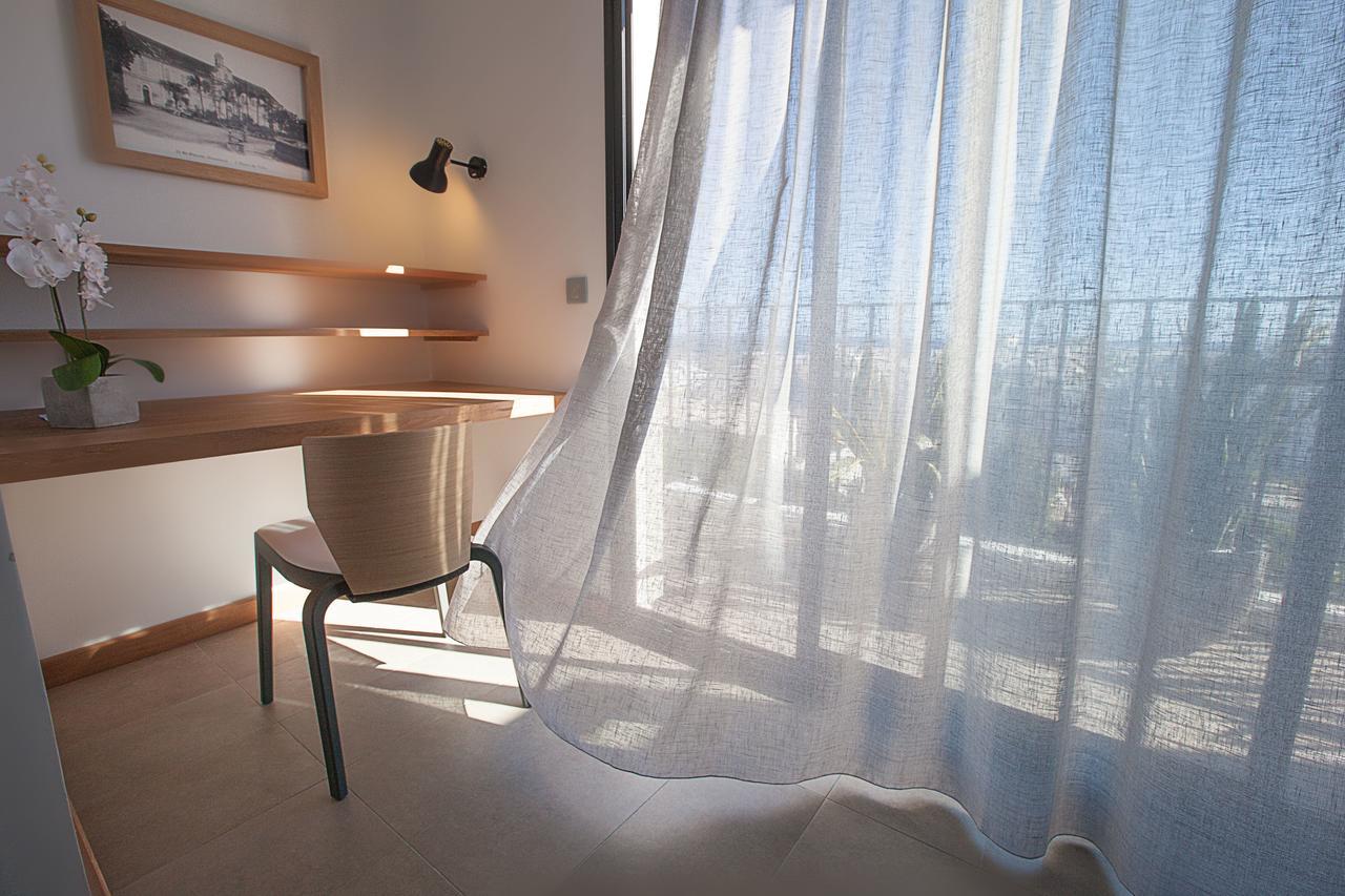 Deluxe Suite with Sea View
