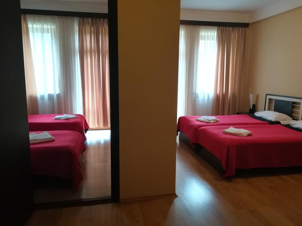 Two Connecting Twin Rooms