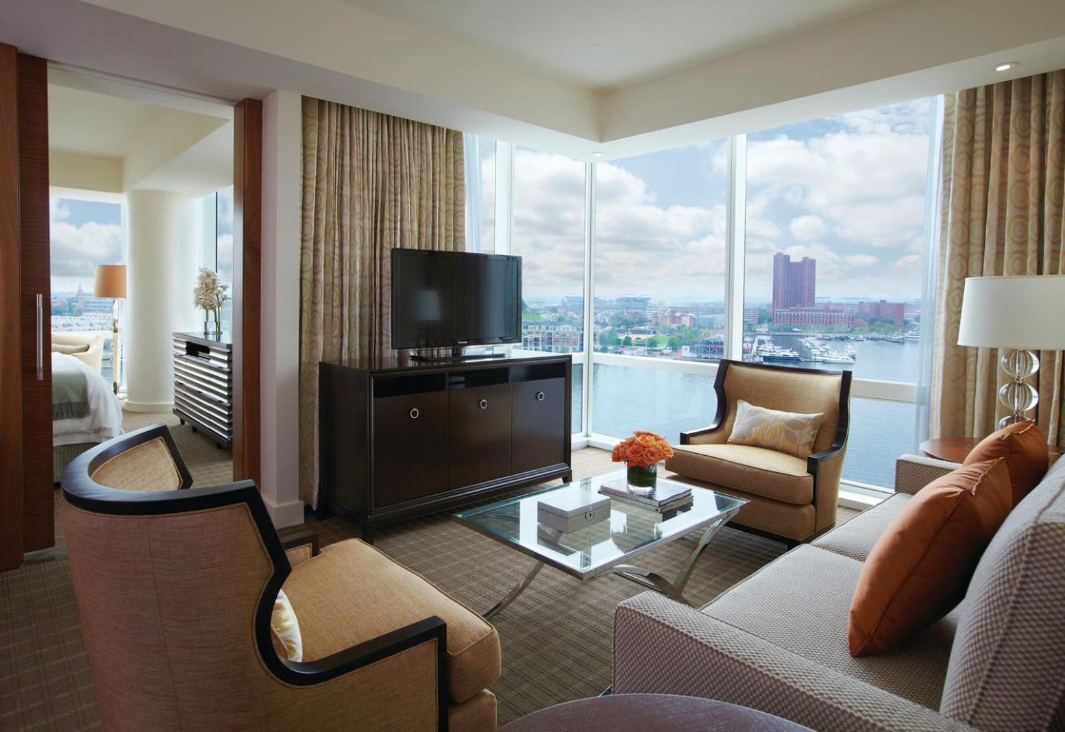 Executive Suite Harbor View