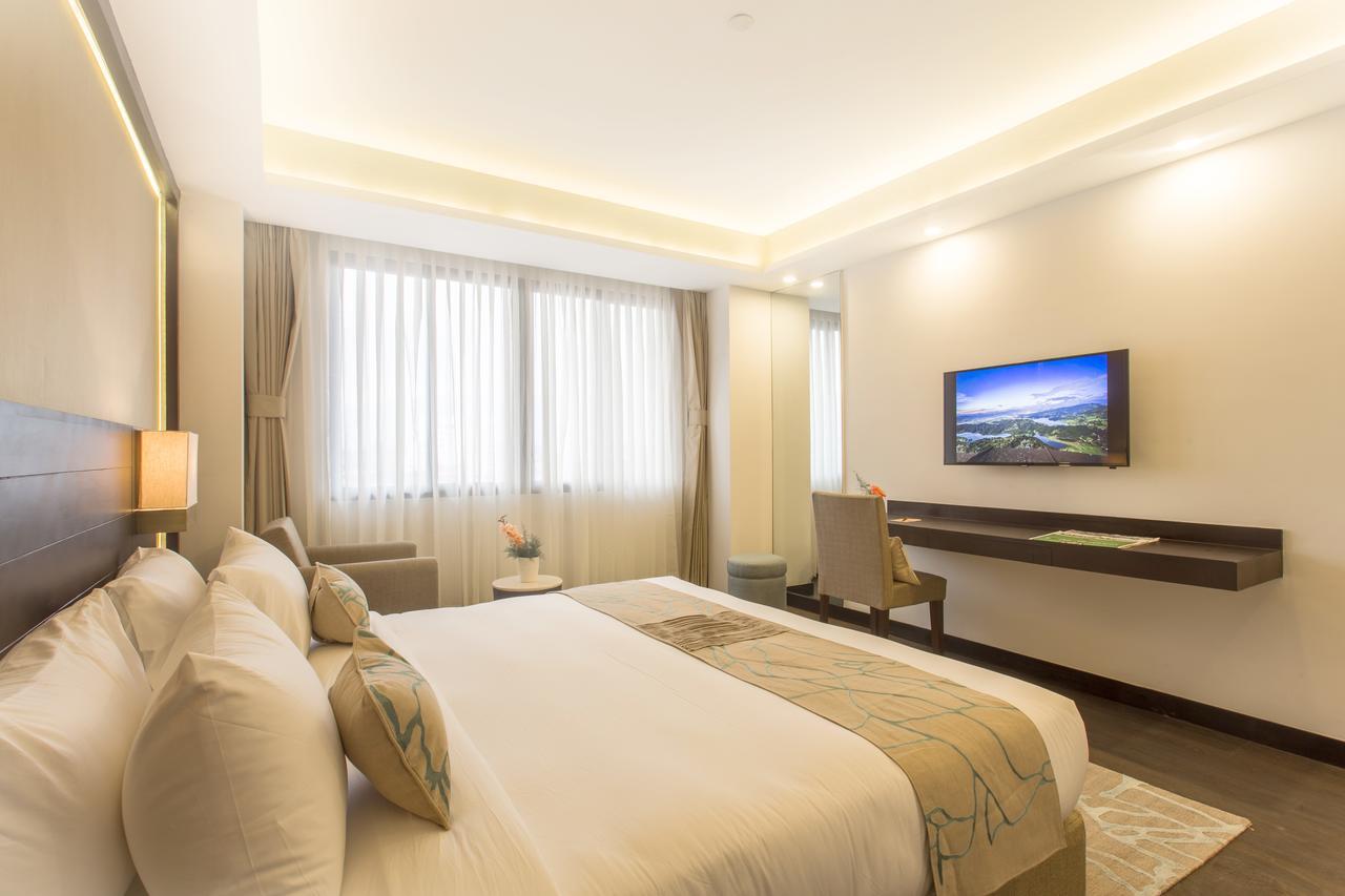 Deluxe Double or Twin Room