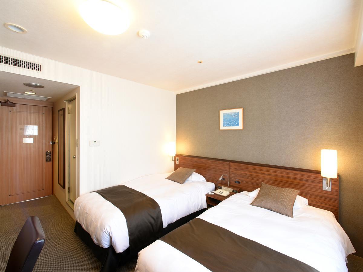 Twin Room - Non-Smoking