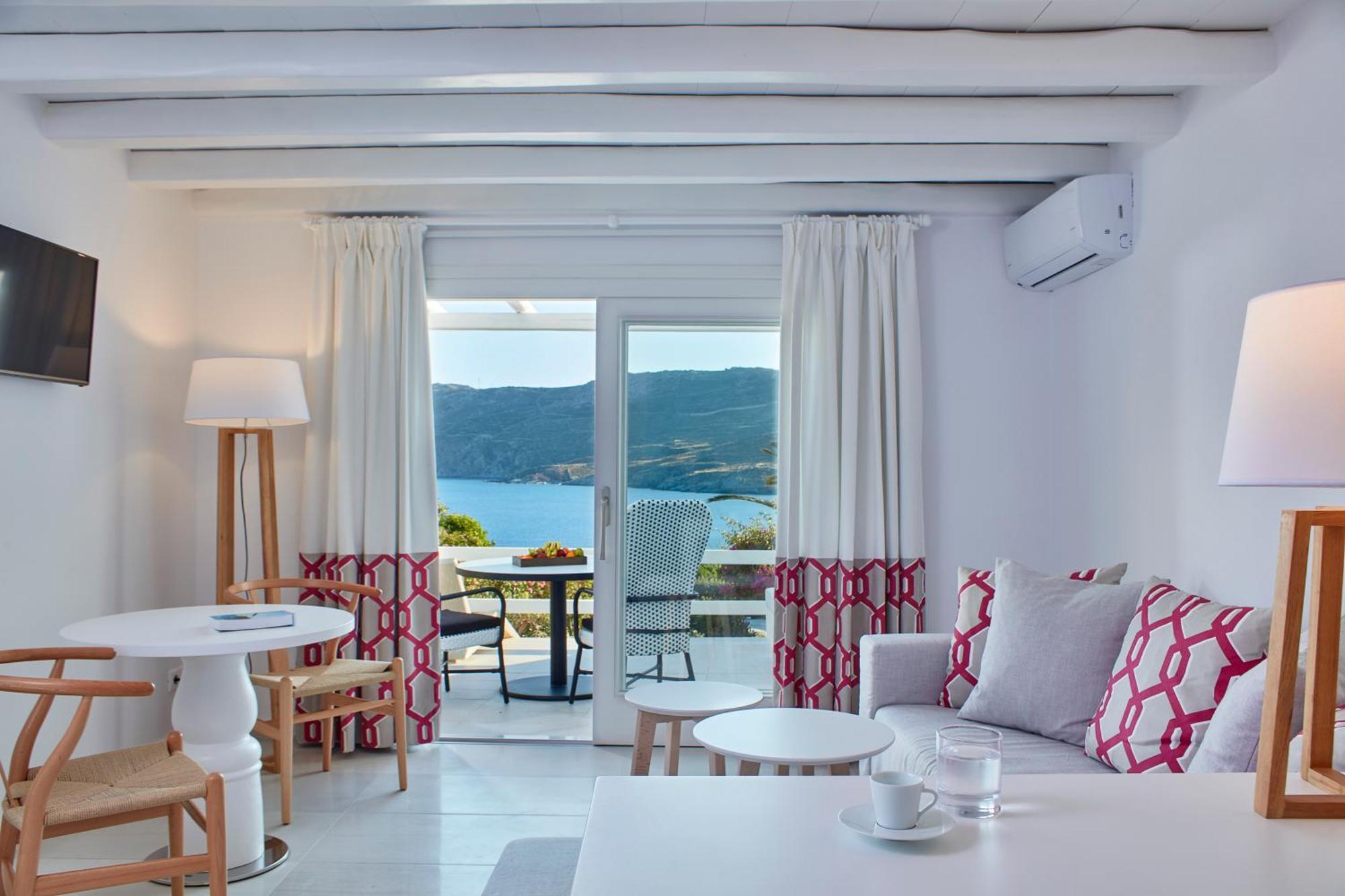 Archipelagos Suite Sea View with Outdoor Jetted Tub
