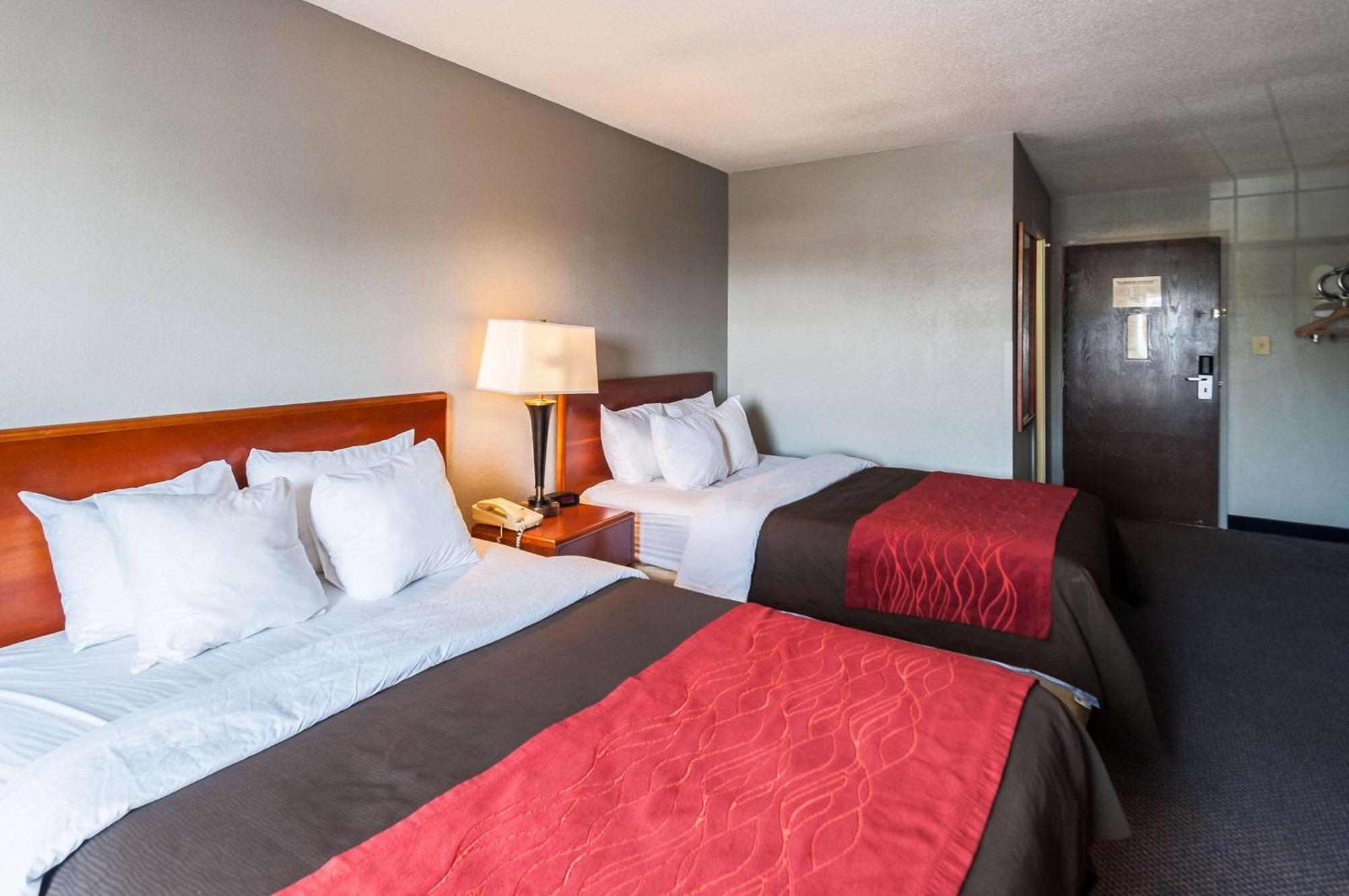 Queen Room with Two Queen Beds - Non-Smoking